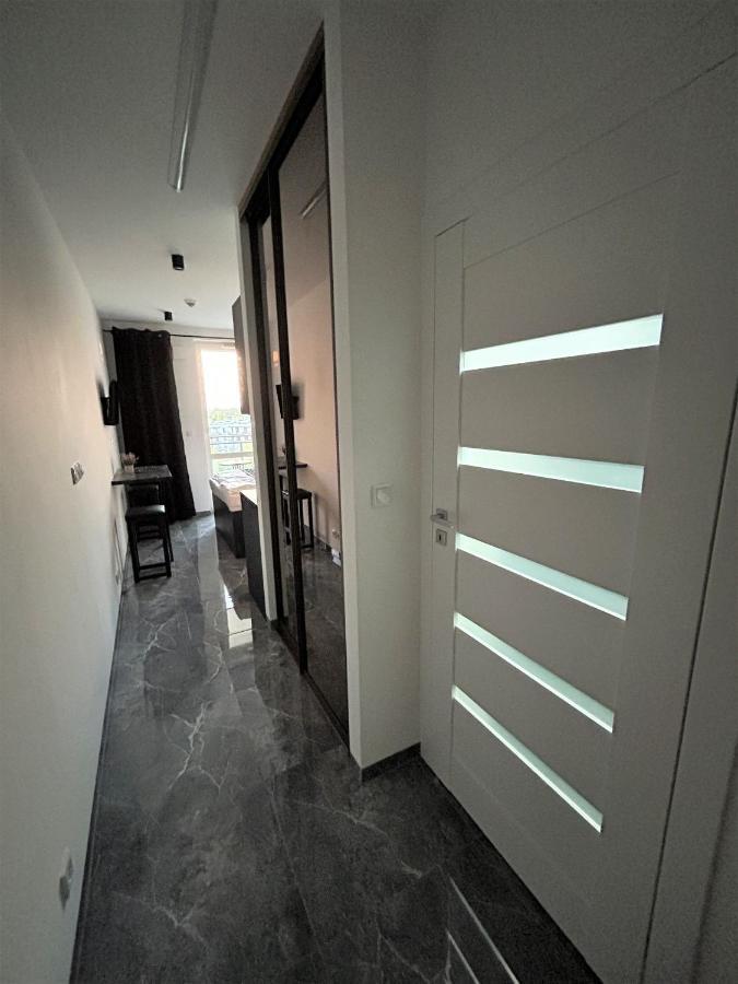 33 Modern Apartment Warschau