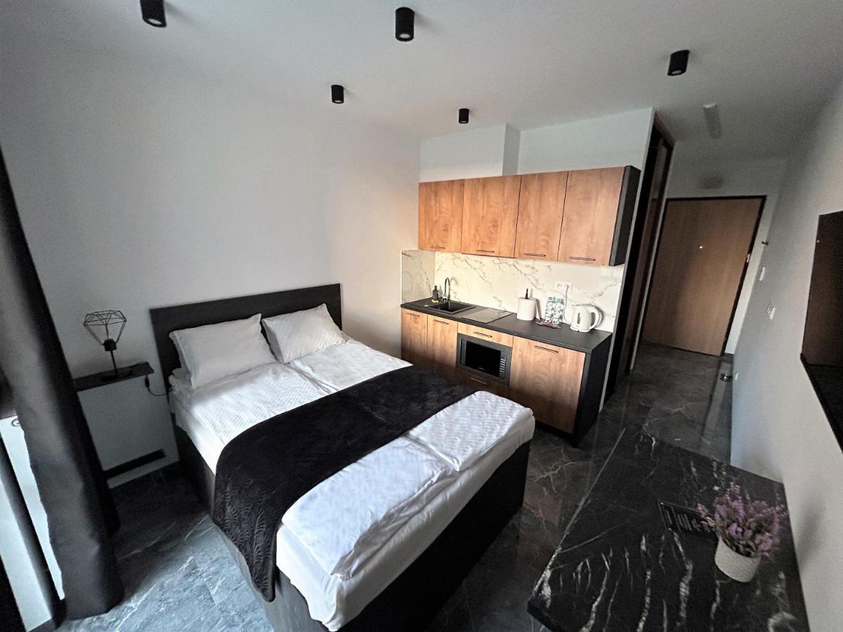 33 Modern Apartment Warschau