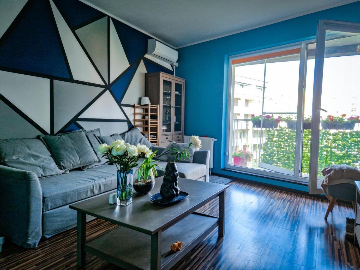 Sokolowska City Centre Metro Apartment *