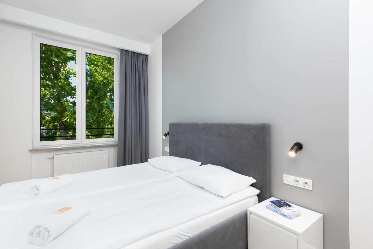 Wola Pet-friendly With Ac Slawinska By Renters Apartament
