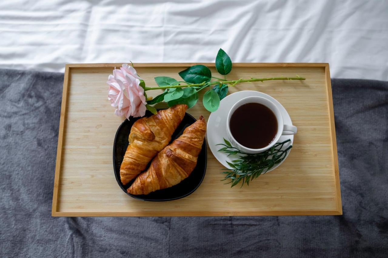 Căn hộ Fabryka Norblina - Top Location, Aircon, City View - By Rentujemy