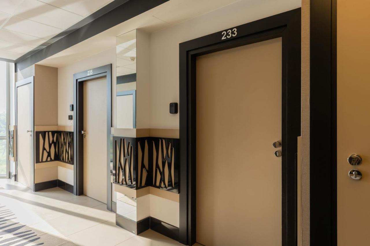 Apartment Aleje Jerozolimskie With Parking And Ac By Renters