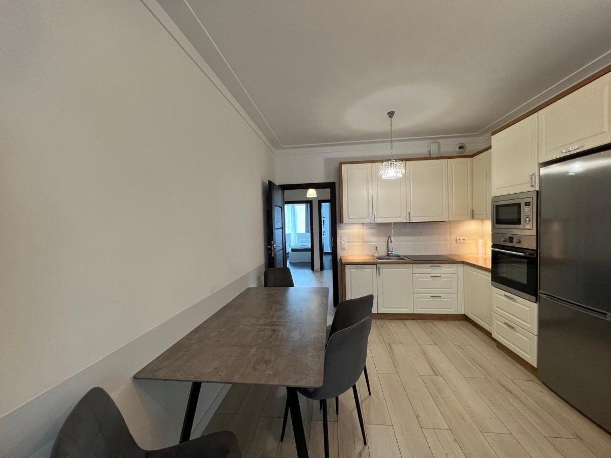 Apartment Wola Luxury Warsaw