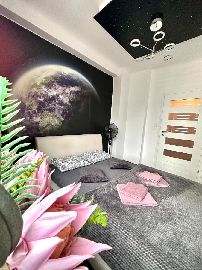 Apartment Space 2 Center *