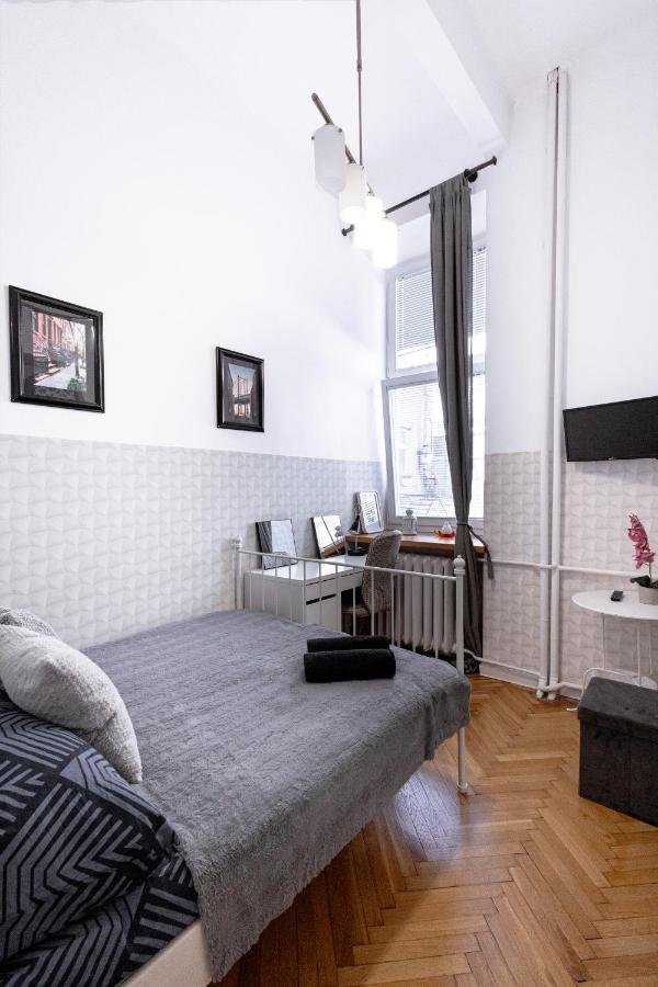 Clicktheflat Philharmonic Apartment