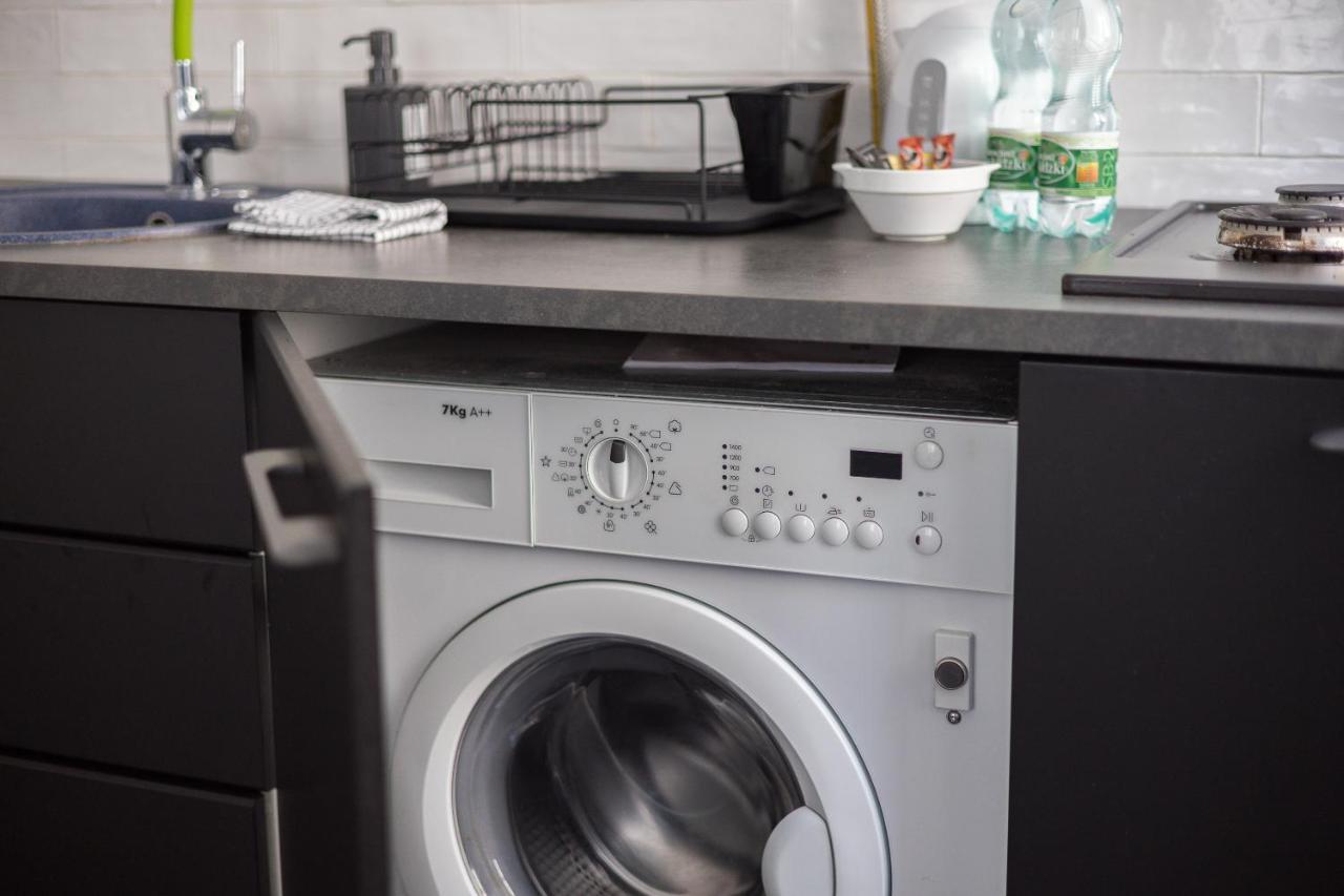 Old Town Square Black & White Studio Apartment Warsaw