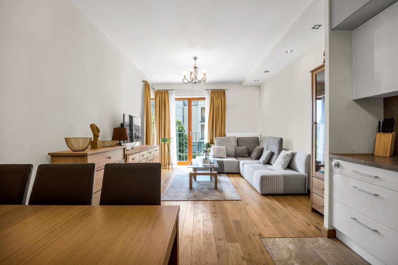 Căn hộ Hlonda 8 Premium 2br Apt Balcony