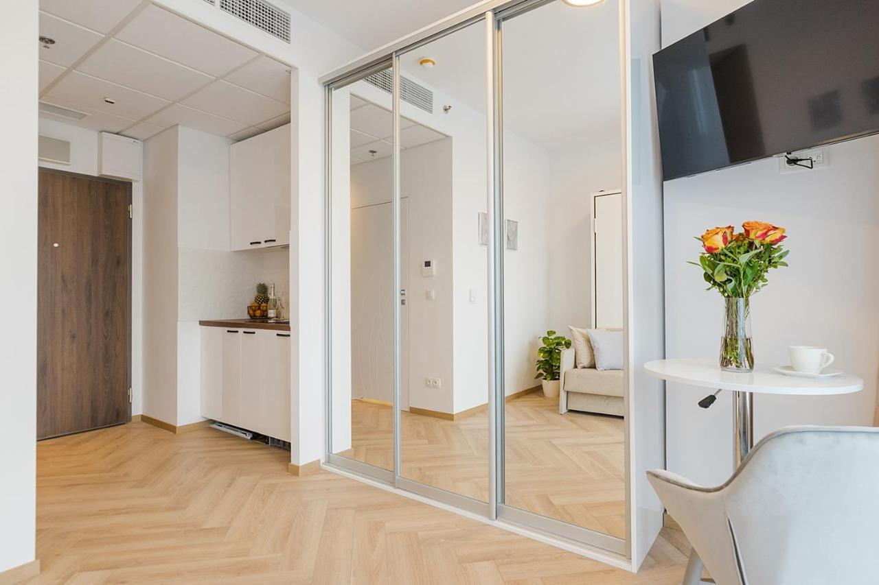 Kasprzaka 29 - Bezplatny Parking - Free Parking - Piekny Widok Na Centrum Miasta - Duzy Balkon - Smart Tv 55 Cali - Wifi - Better *