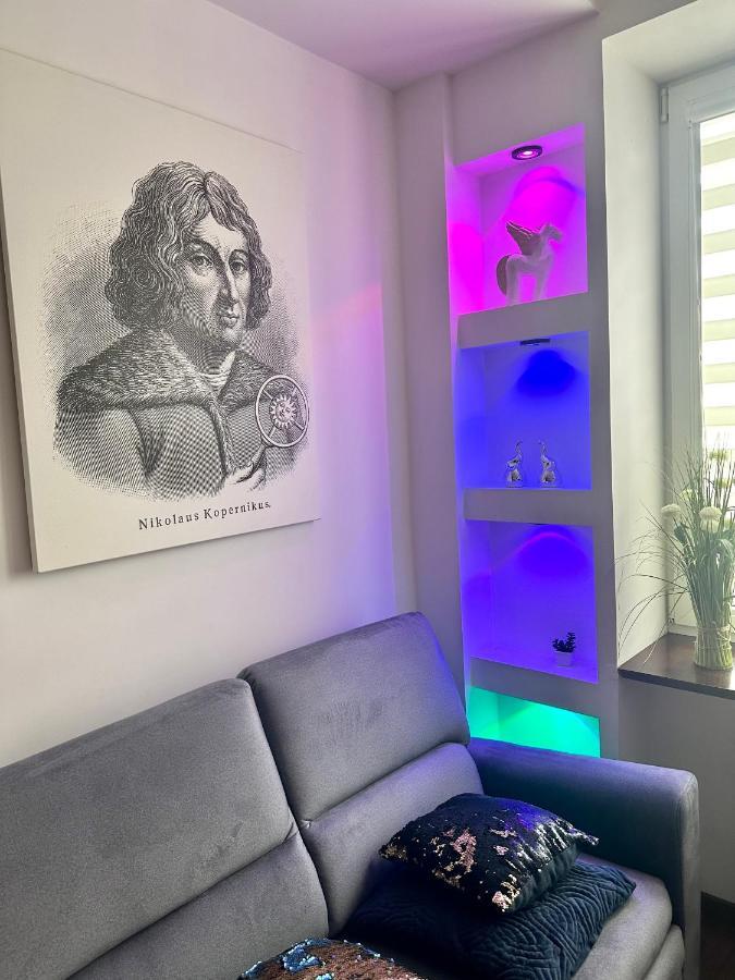 Space 2 Center Apartment