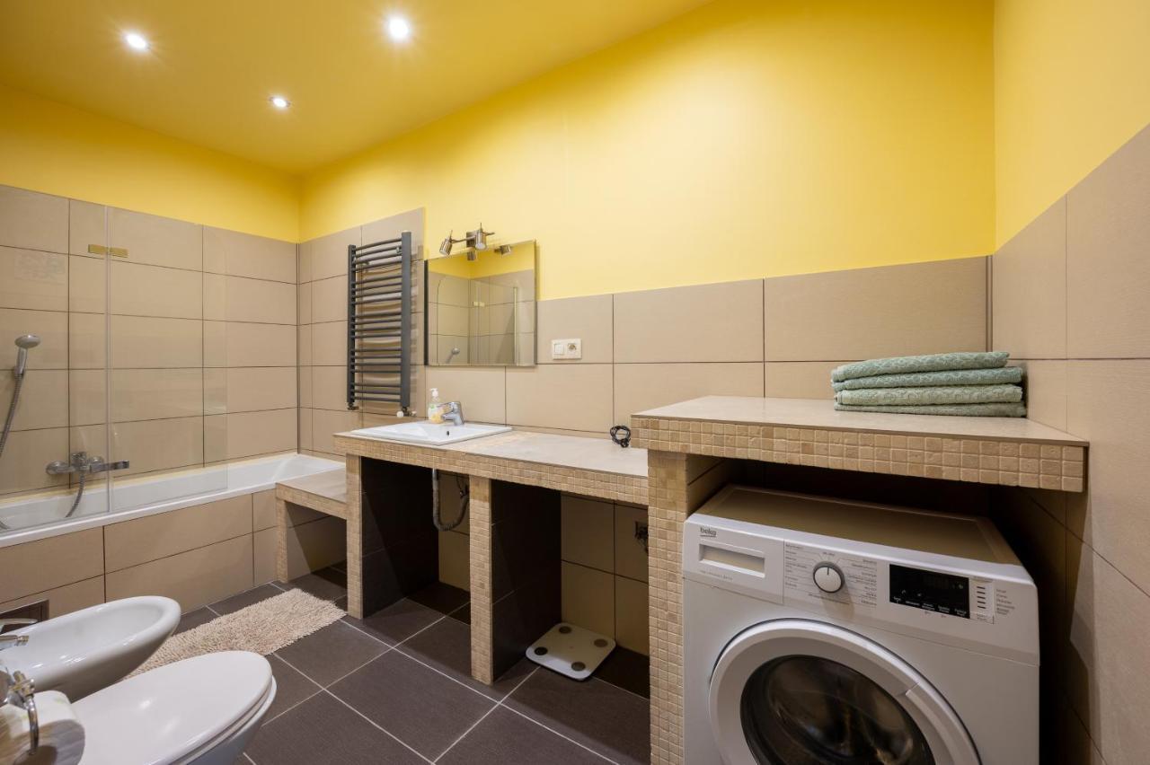 Apartament Mieszkanie Albatros 2 Sypialnie, Salon, Kuchnia, Lazienka Warszawa