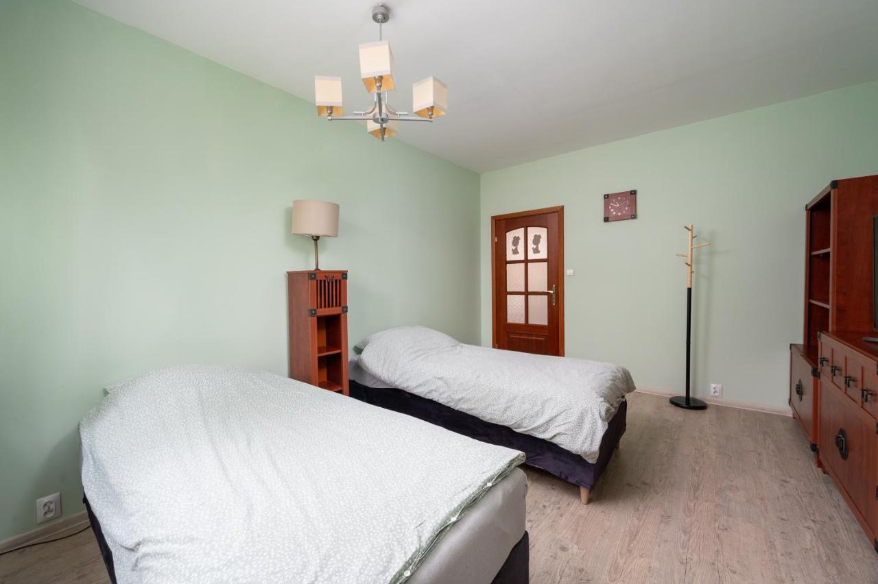 Apartament Mieszkanie Albatros 2 Sypialnie, Salon, Kuchnia, Lazienka Warszawa