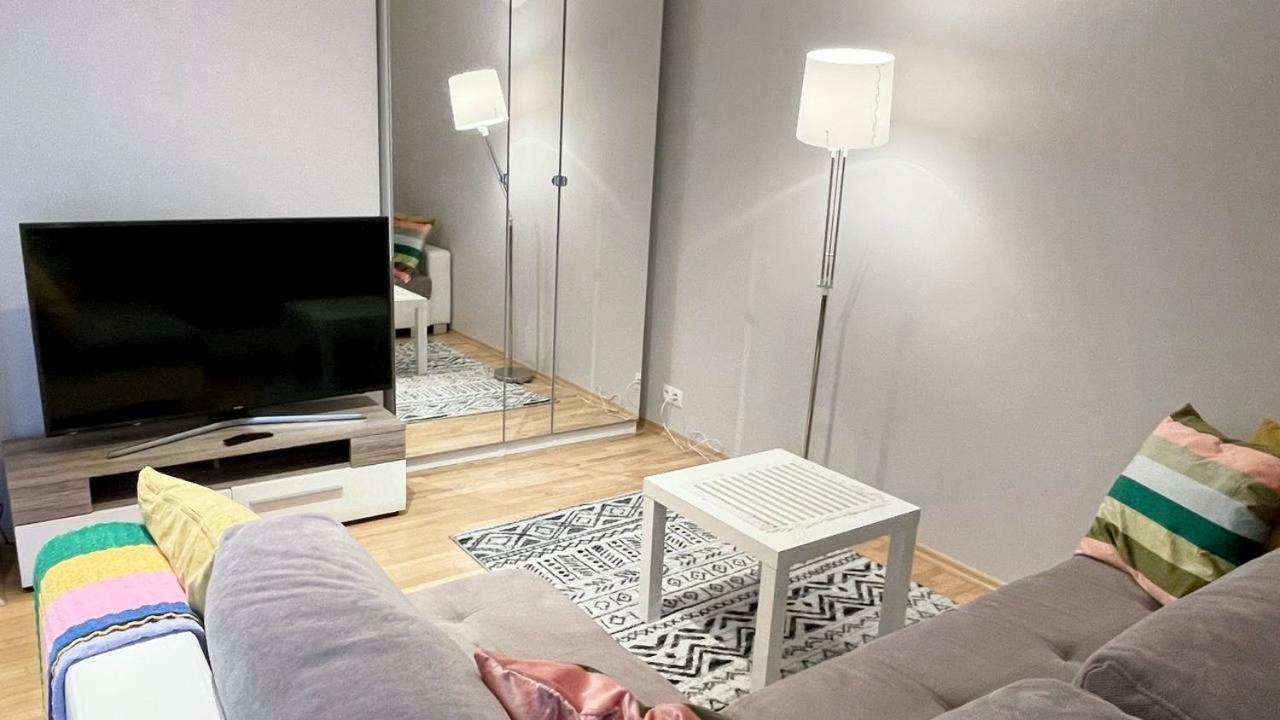 Sun On Wola Apartment