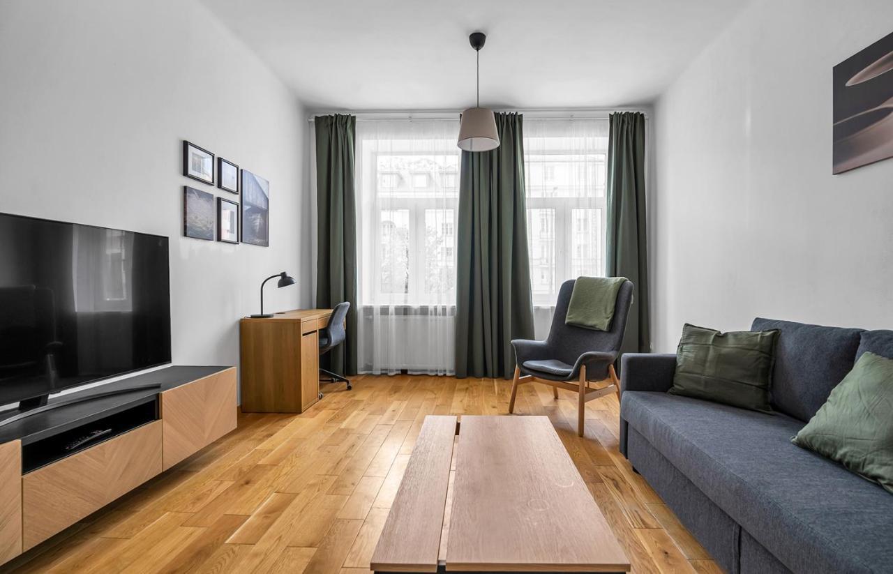 Apartment Pole Mokotowskie - 60m2, Metro, Park, Shops Nearby - By Rentujemy *