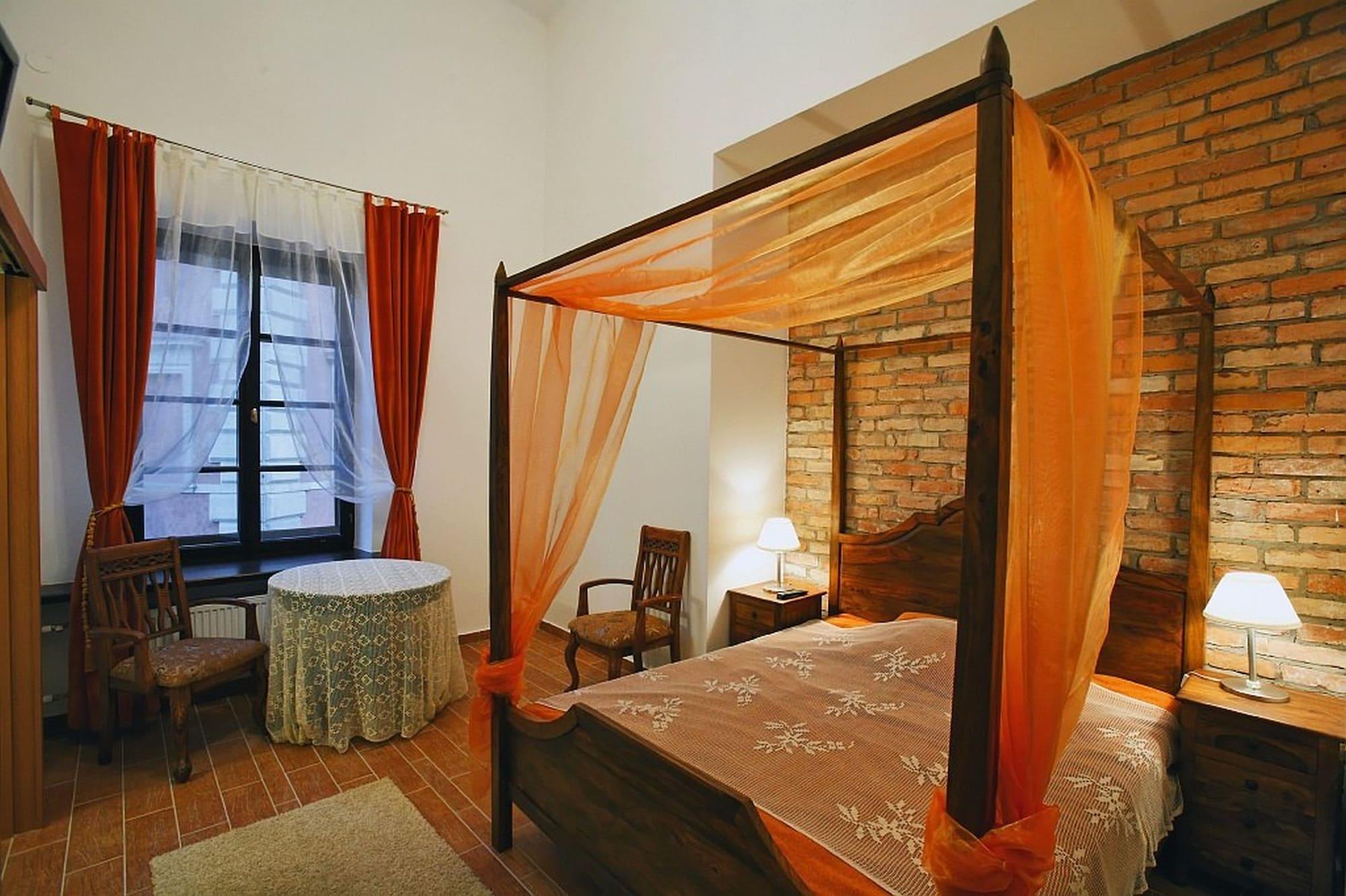 Castle Bed & Breakfast