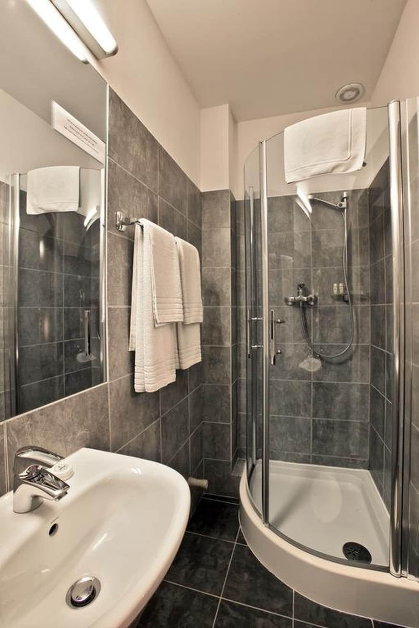 Castle Bed & Breakfast 3*