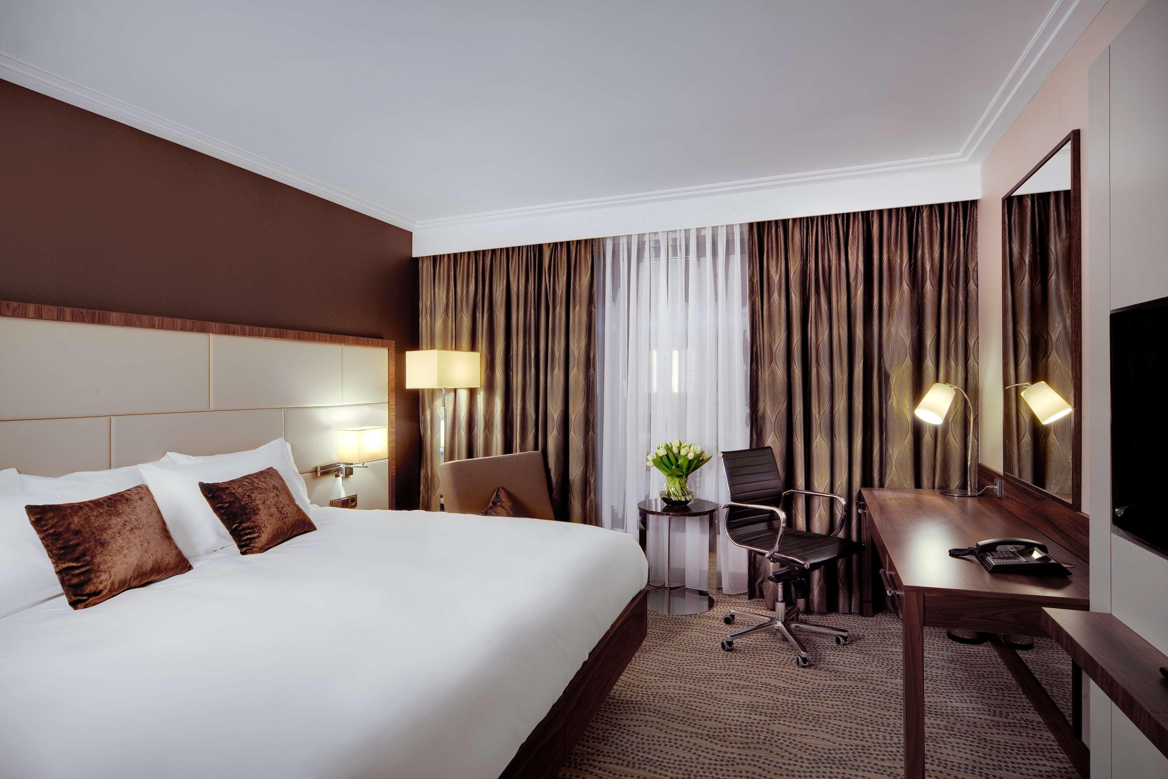 Doubletree By Hilton & Conference Centre Hotel Warsaw