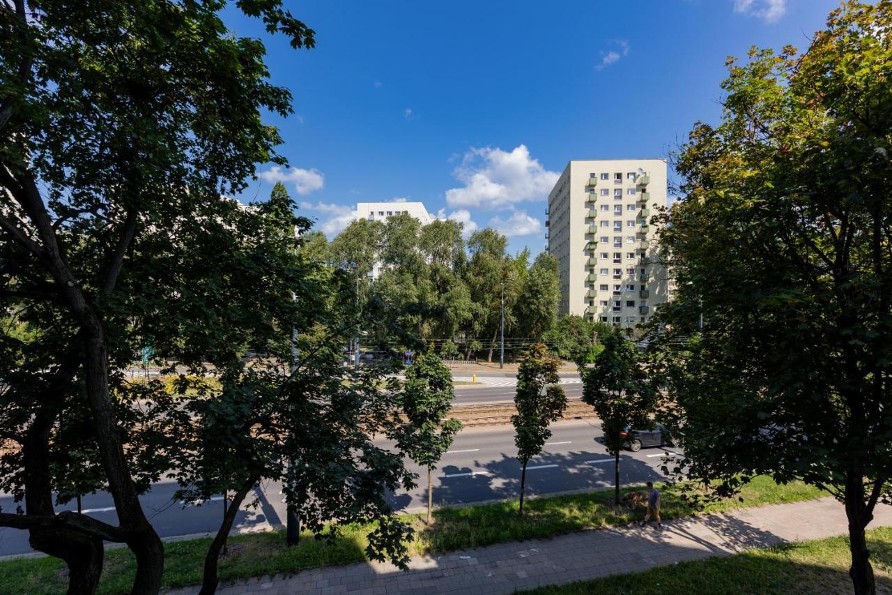 Avenue Solidarnosci On Wola By Renters Apartament *