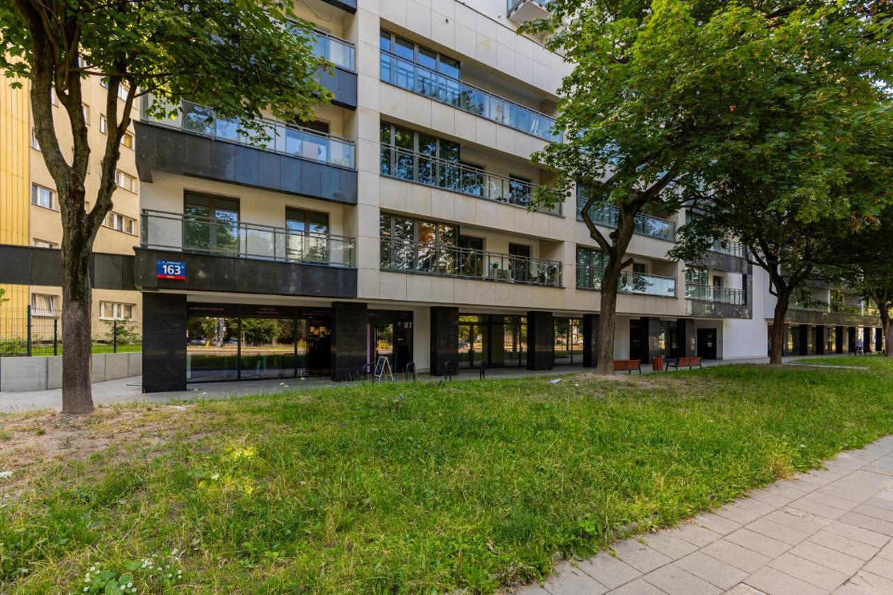 Apartament Avenue Solidarnosci On Wola By Renters Warszawa