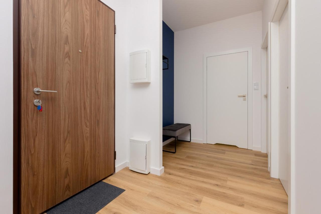 Avenue Solidarnosci On Wola By Renters Apartament Warszawa