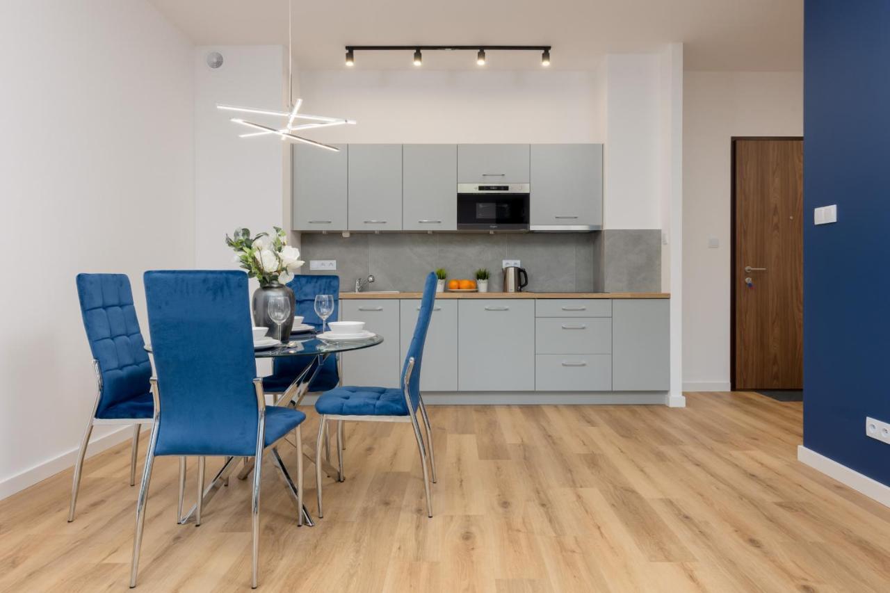Apartament Avenue Solidarnosci On Wola By Renters