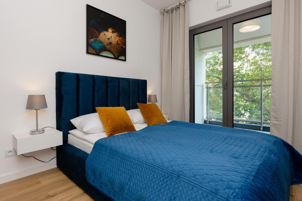 Avenue Solidarnosci On Wola By Renters *