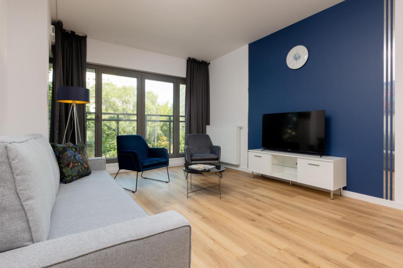 Apartament Avenue Solidarnosci On Wola By Renters Warszawa