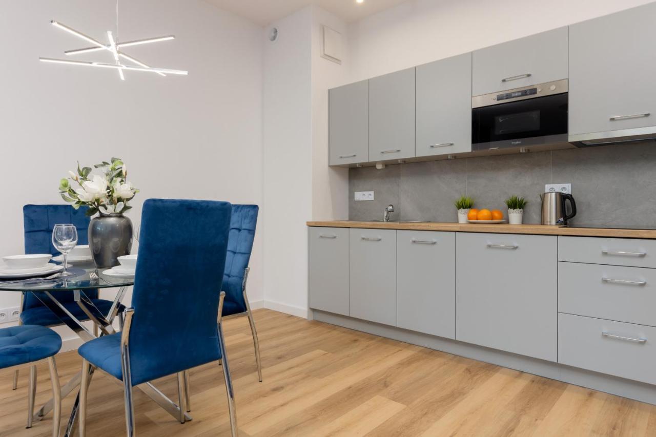 Apartament Avenue Solidarnosci On Wola By Renters