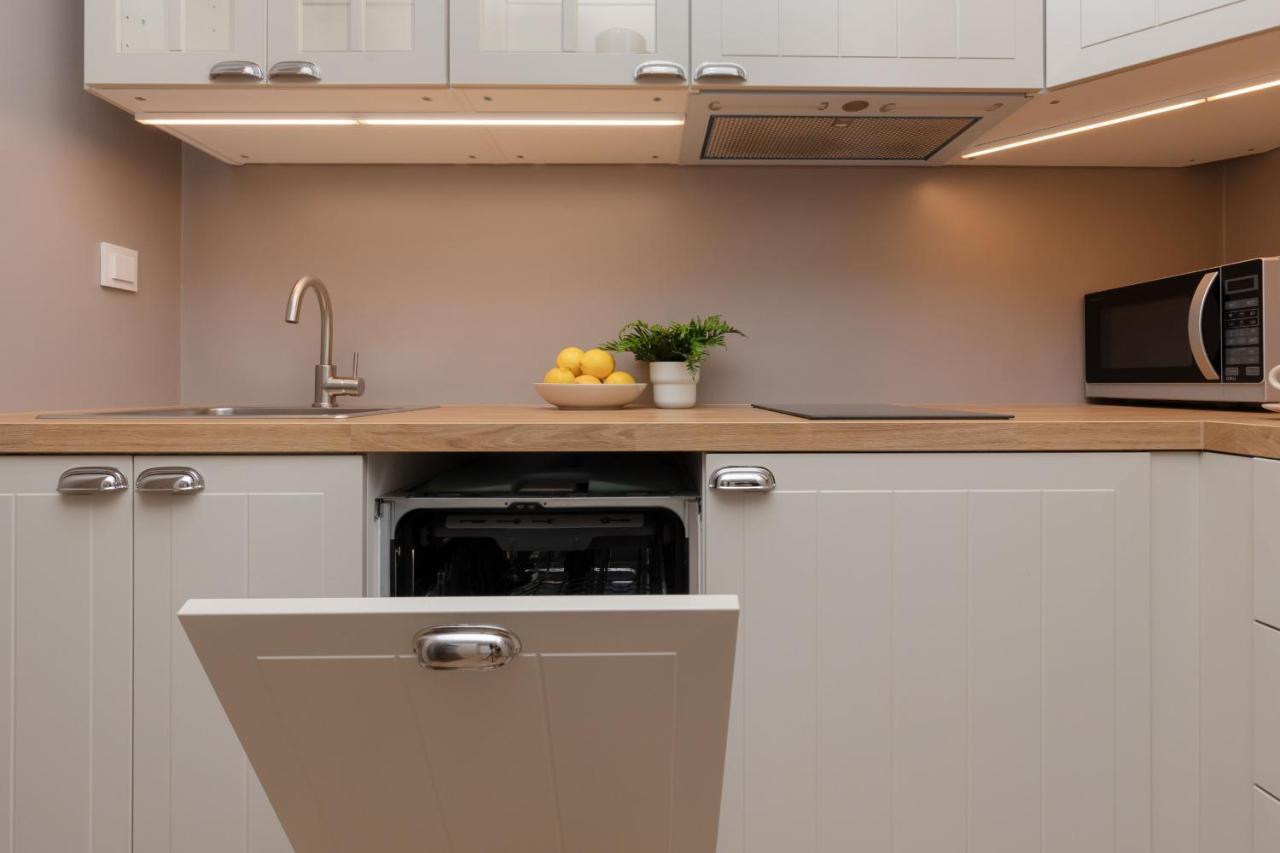 Apartment Cozy & Bright Zupnicza By Renters Warsaw