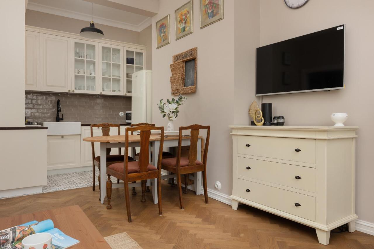 Metro Rondo Onz By Renters Apartament Warszawa