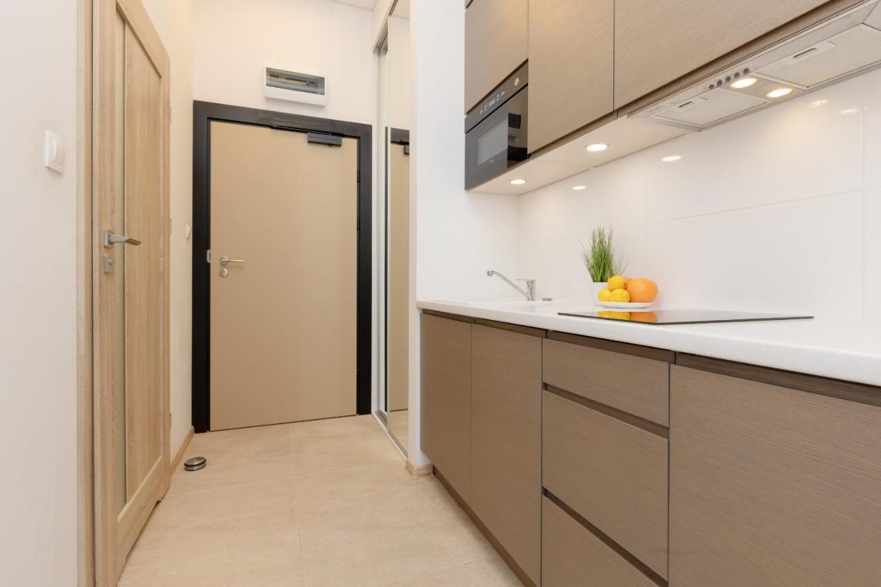 Jerozolimskie 216 With Parking By Renters Apartamento