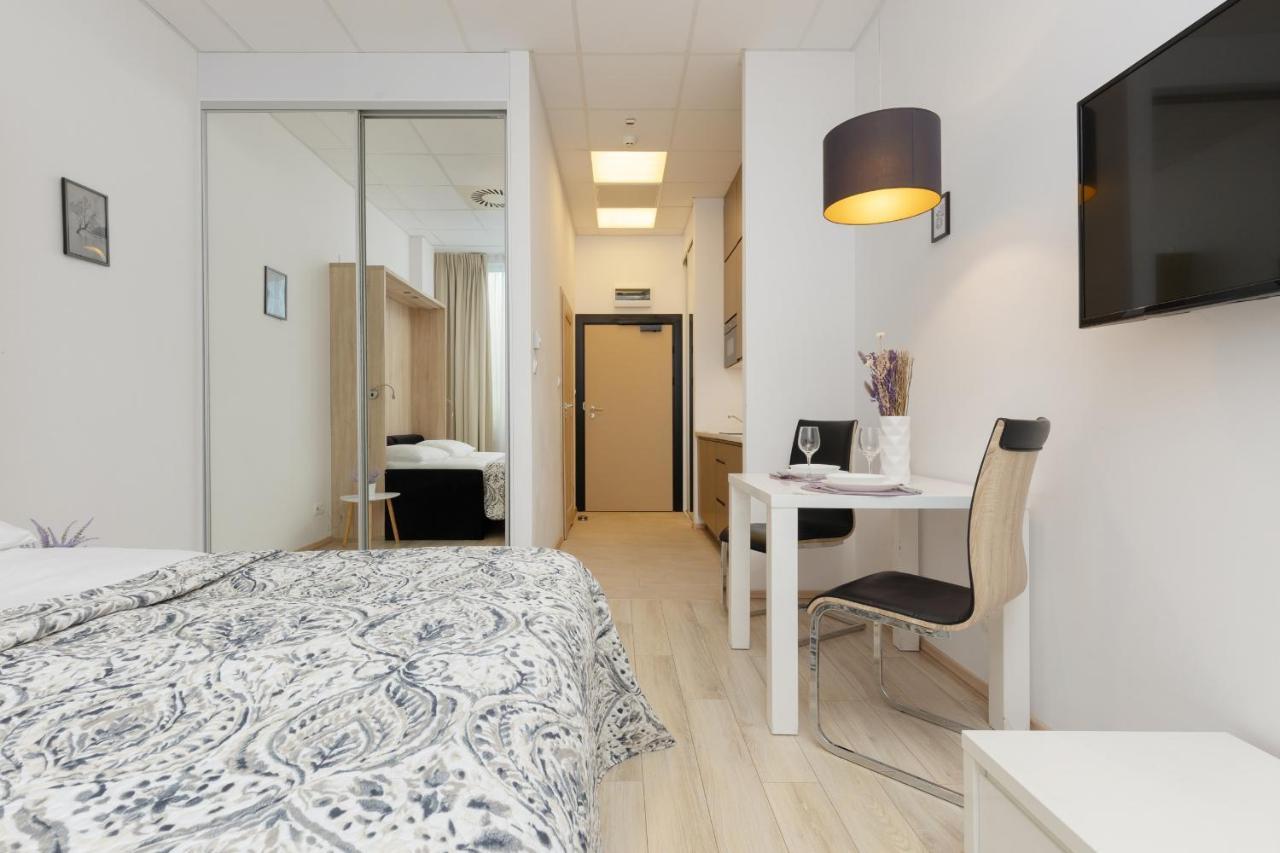 Jerozolimskie 216 With Parking By Renters Apartamento *