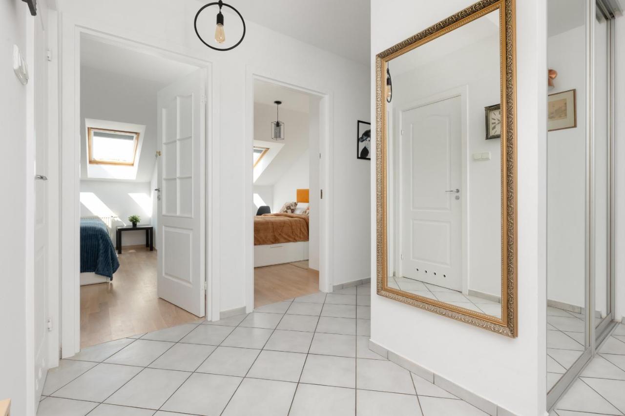 Family With 3 Bedrooms & Ac Near Metro Stoklosy By Renters Warsaw