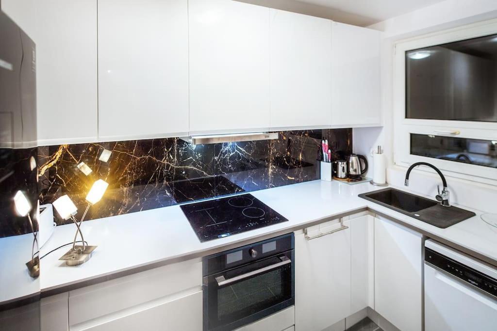 Kameralna Czesc Dzielnicy Wola Mlynow. Apartment Warsaw