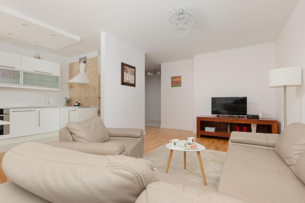 Apartment Fort Bema With Parking By Renters *
