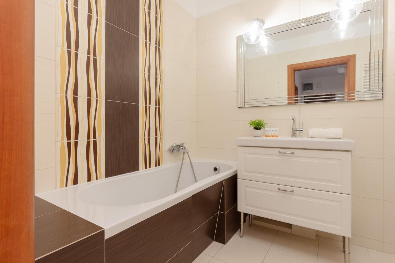 Fort Bema With Parking By Renters Apartment *