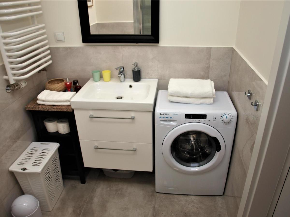 Metro Zabkowska - Bright And Silent Apartment *