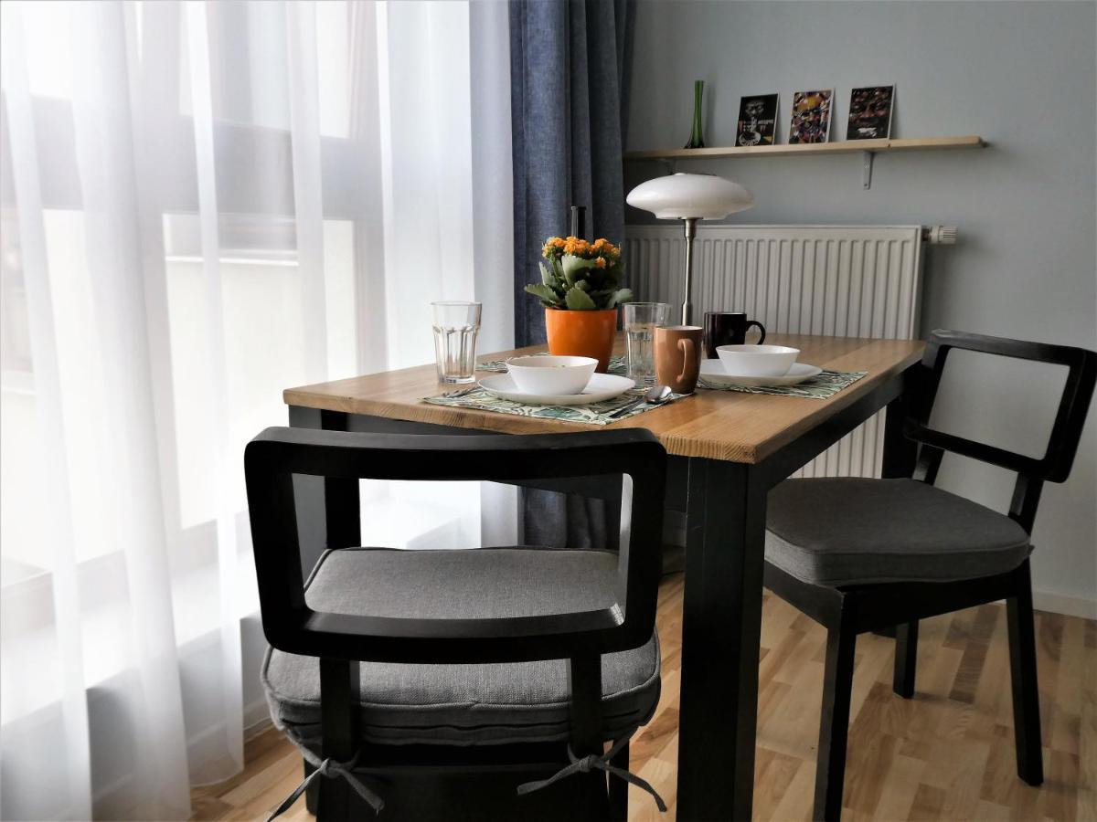 Metro Zabkowska - Bright And Silent Apartment