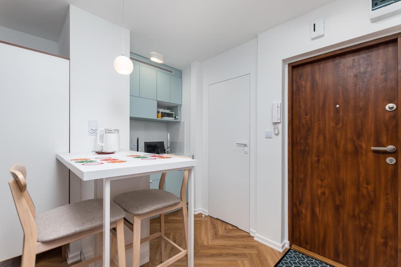 Wilanowska 10 By Homeprime Apartment