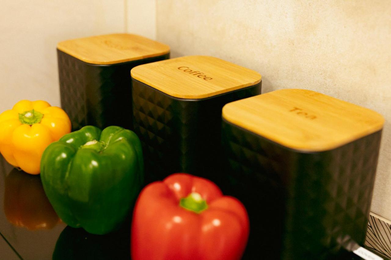 Chmielna Apartment: With Smart Tv And Wi-fi Apartment Warsaw