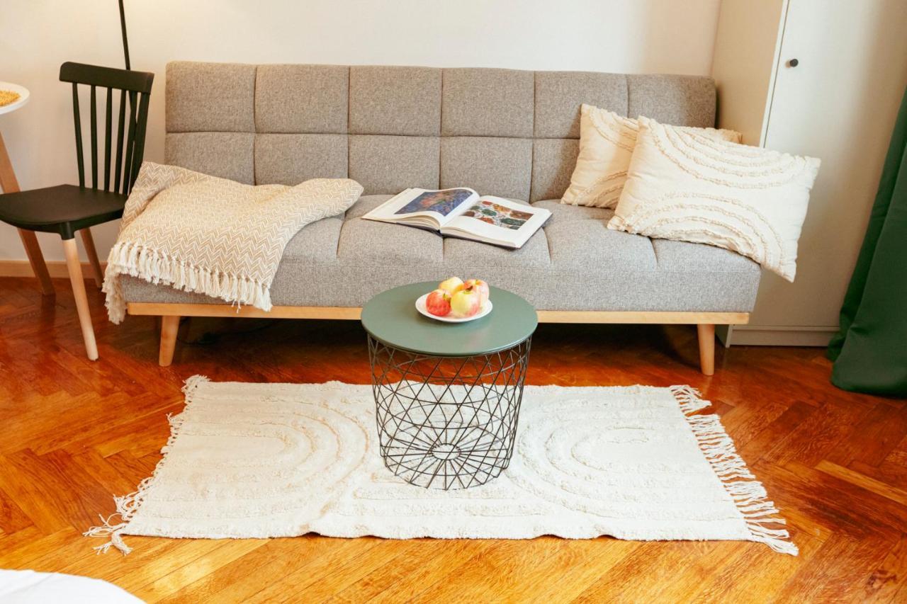 Apartment Chmielna Apartment: With Smart Tv And Wi-fi Warsaw