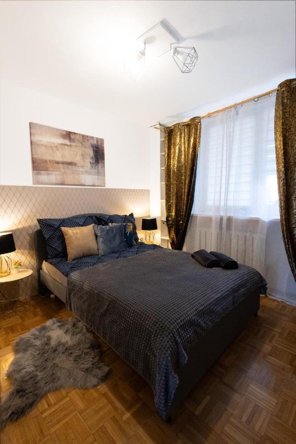 Clicktheflat Bellottiego Hostel Warsaw