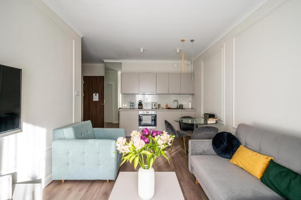 Mennica By Golden Apartment