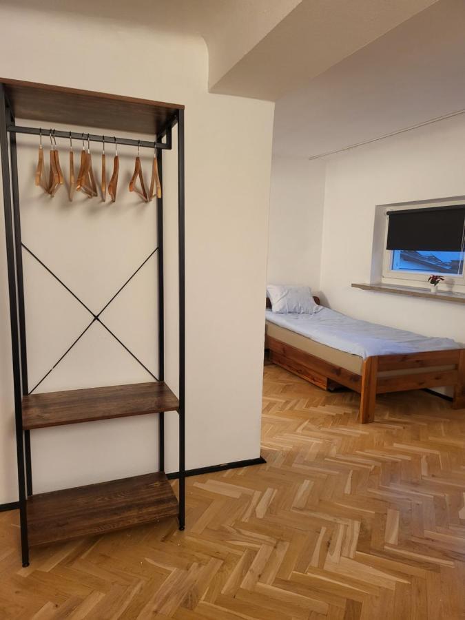 Rooms4rest Cisowa - Private For Tourists - Atr Consulting Sp, Z O,o, Nhà trọ