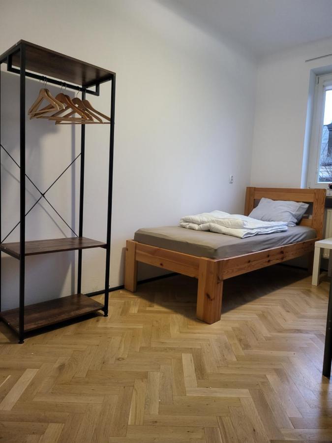 Rooms4rest Cisowa - Private For Tourists - Atr Consulting Sp, Z O,o, Nhà trọ Warsaw