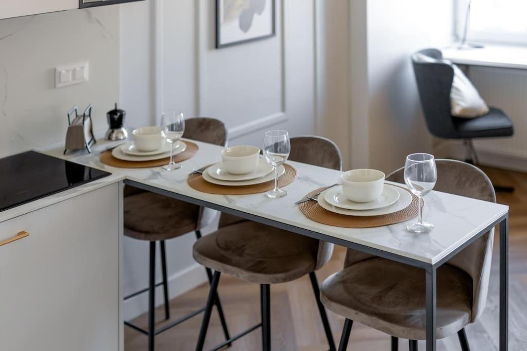 Apartment Ecru Luxurious Center Near Old Town Wwa10 *