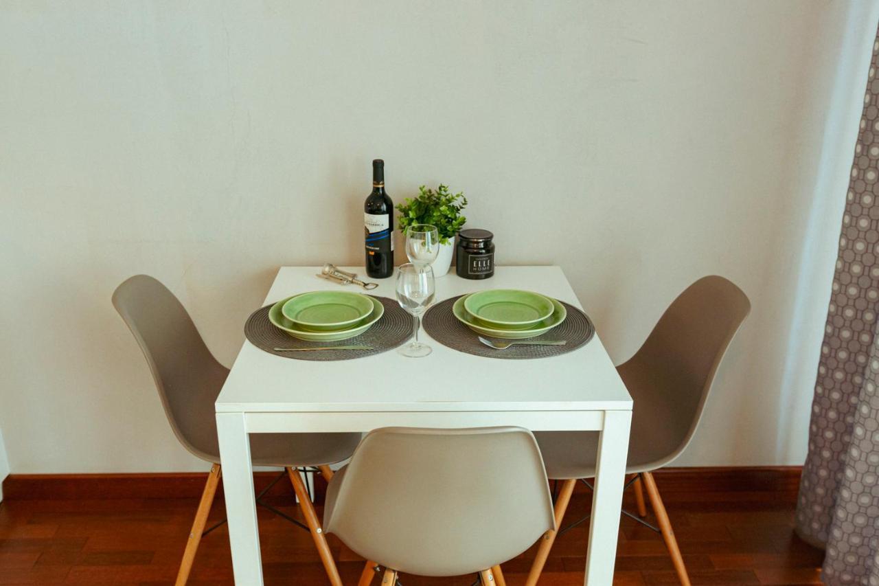 Pawia 51 - Piekny Wiok Na Centrum Warszawy - Duzy Balkon - Smart Tv 55 Cali Wifi - Good Apartment