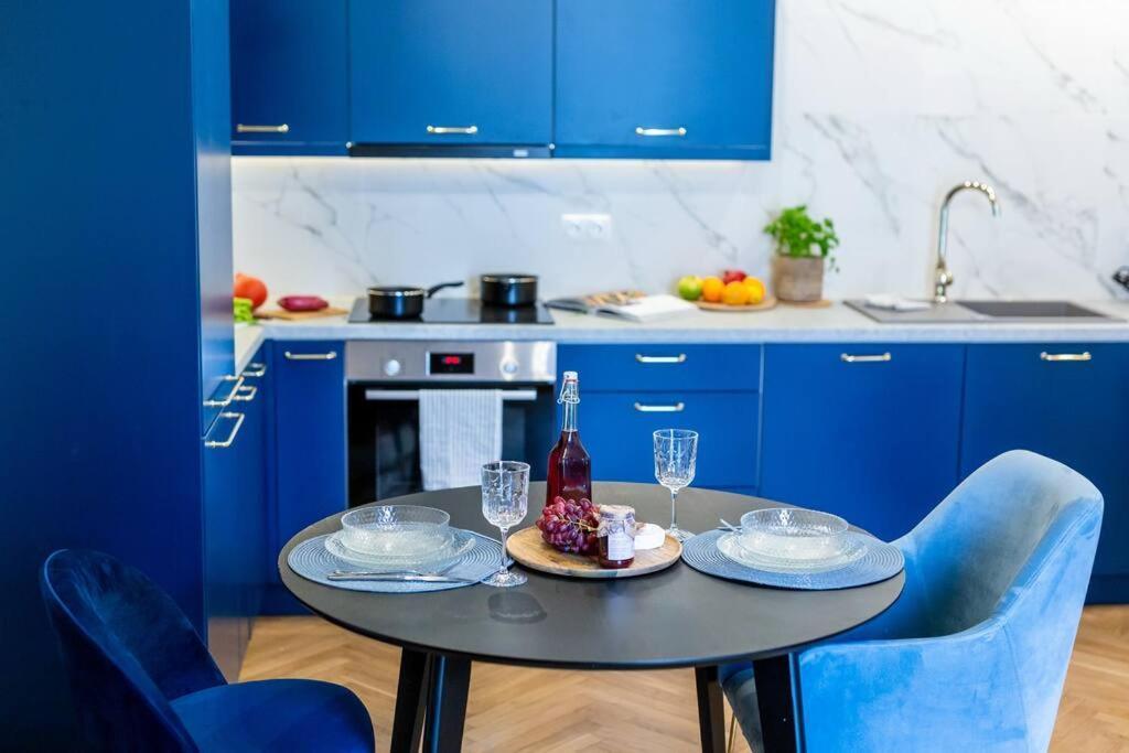 Modern, Elegant In The Heart Of Warsaw. * Warsaw