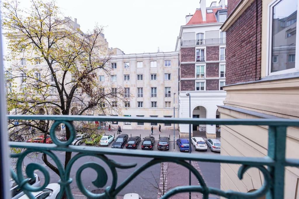 Modern, Elegant In The Heart Of Warsaw. Warsaw