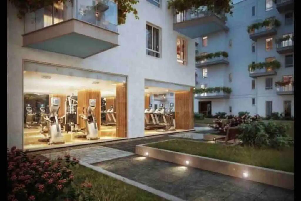 Căn hộ Modern, Spacious With Garage And Balcony