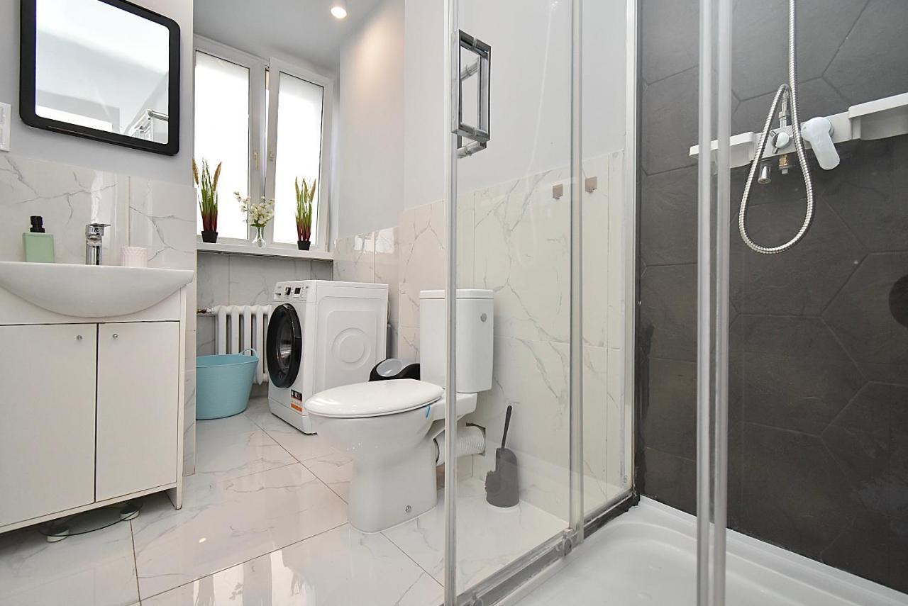 Homestay Aleja Niepodleglosci Warsaw